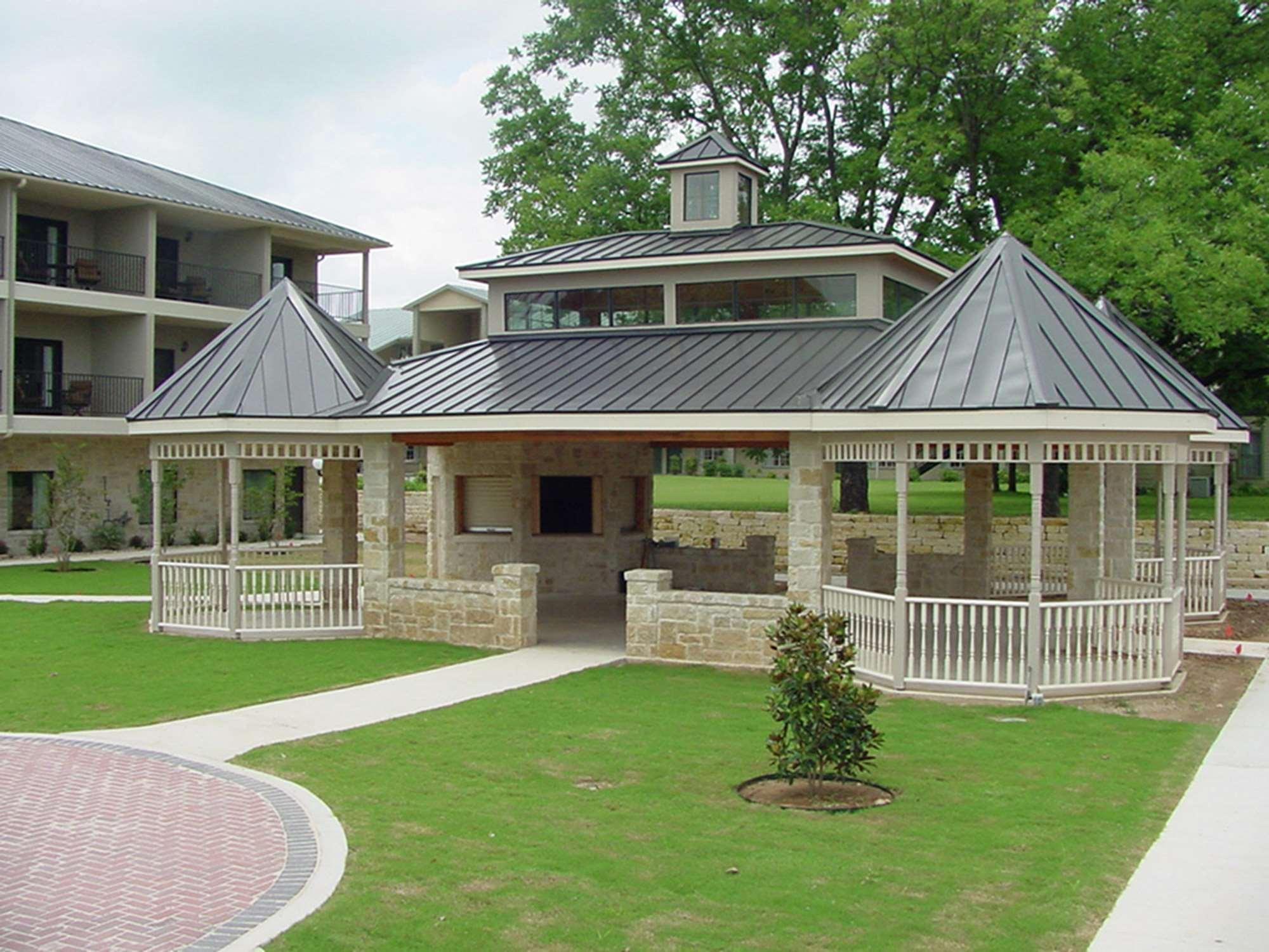 Hampton Inn & Suites Fredericksburg Exterior photo